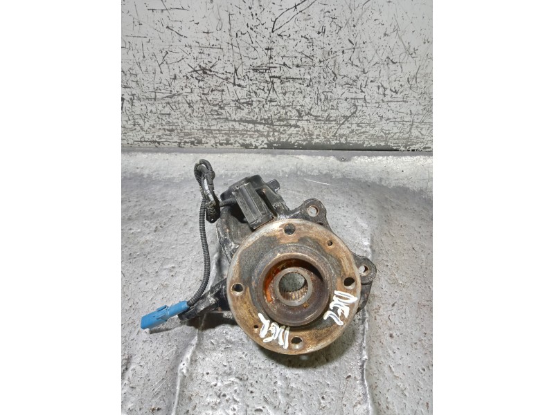 Recambio de mangueta delantera derecha para peugeot 2008 (p1) 1.5 blue-hdi fap referencia OEM IAM   