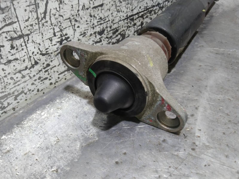 Recambio de amortiguador trasero derecho para kia cee´d drive referencia OEM IAM 55300A2970  