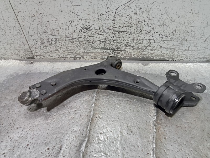Recambio de brazo suspension inferior delantero derecho para volvo v40 basis referencia OEM IAM   