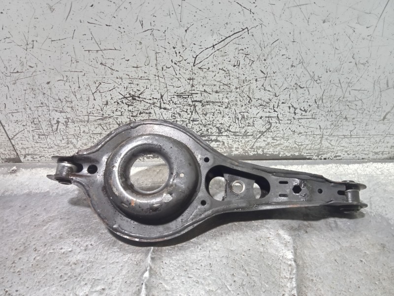 Recambio de brazo suspension inferior trasero derecho para volvo v40 basis referencia OEM IAM   