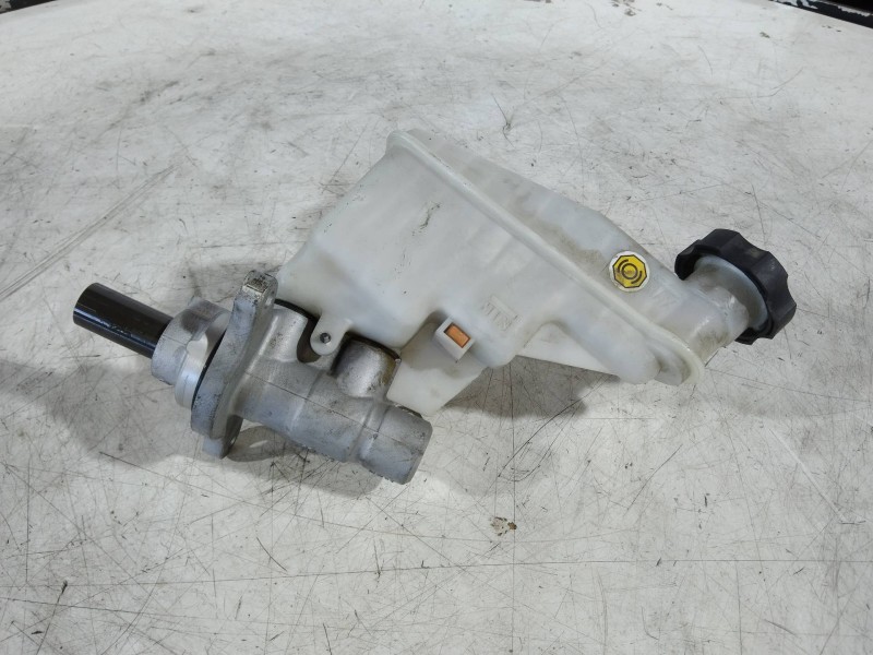 Recambio de bomba freno para kia cee´d drive referencia OEM IAM   