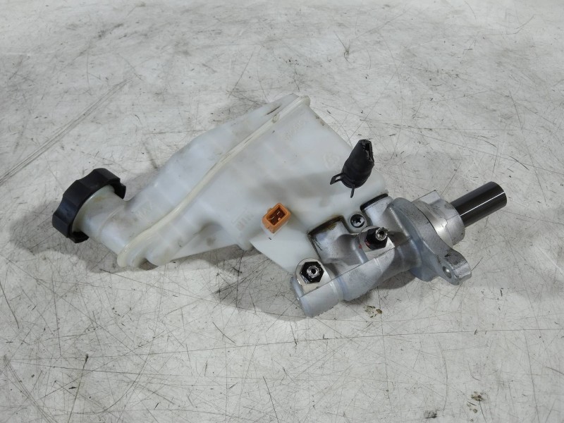 Recambio de bomba freno para kia cee´d drive referencia OEM IAM   