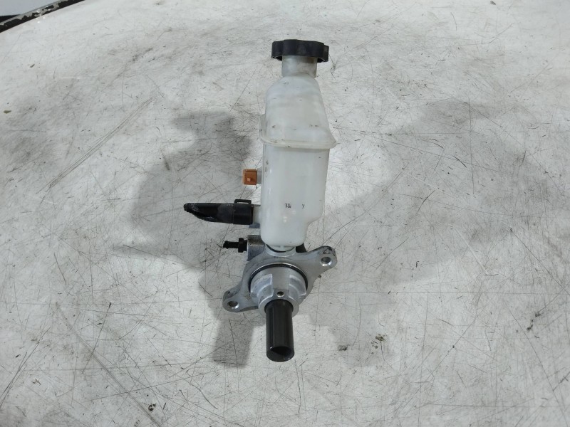Recambio de bomba freno para kia cee´d drive referencia OEM IAM   