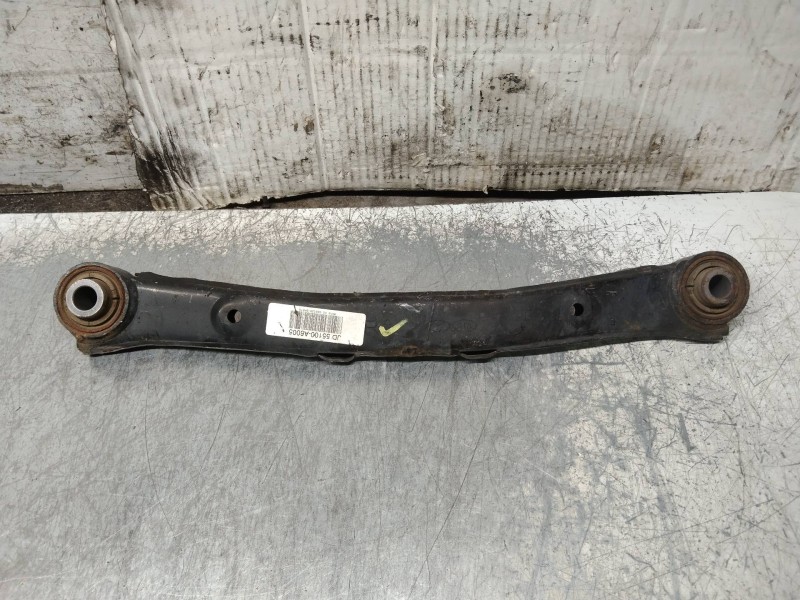 Recambio de brazo suspension superior trasero derecho para kia cee´d drive referencia OEM IAM 55100A6005  