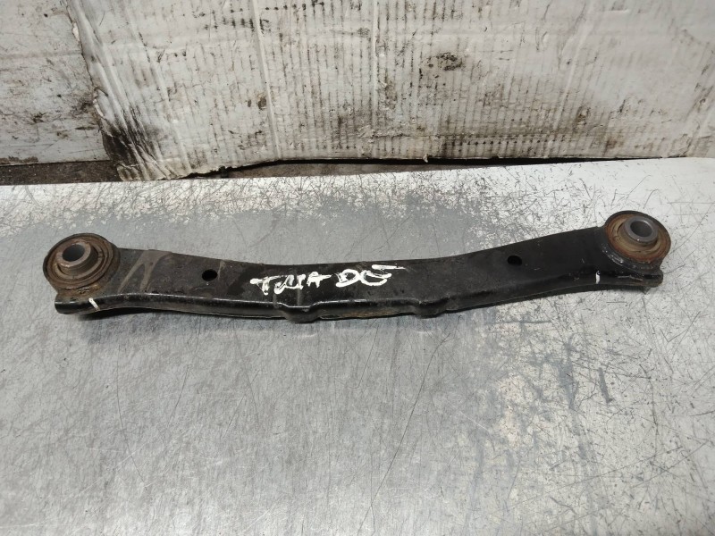 Recambio de brazo suspension superior trasero derecho para kia cee´d drive referencia OEM IAM 55100A6005  