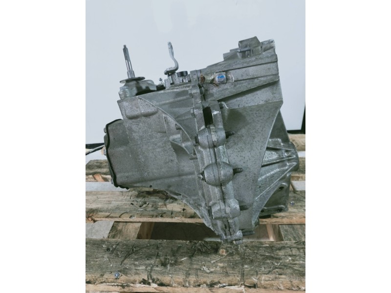Recambio de caja cambios para citroen c4 lim. seduction referencia OEM IAM 20EA08 1533568 6V