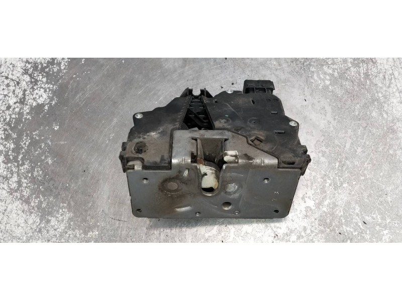 Recambio de motor cierre centralizado trasero derecho para opel corsa d 1.3 16v cdti cat (z 13 dth / l4i) referencia OEM IAM 325