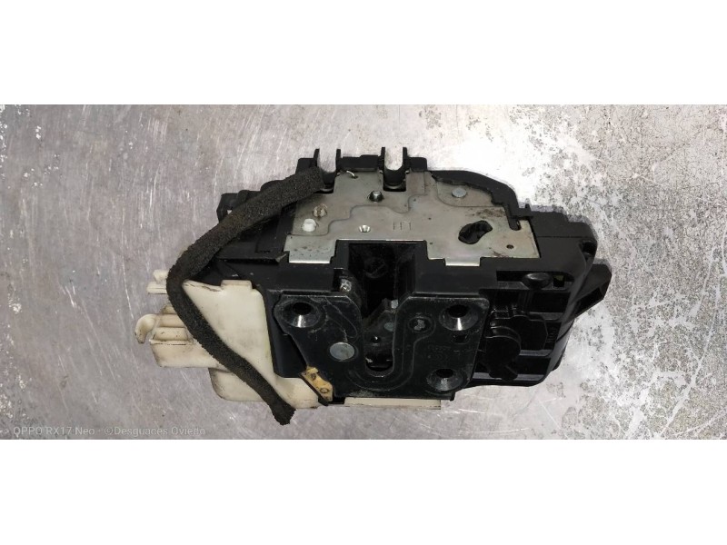 Recambio de motor cierre centralizado delantero izquierdo para hyundai i30 1.4 cat referencia OEM IAM 813102L020  