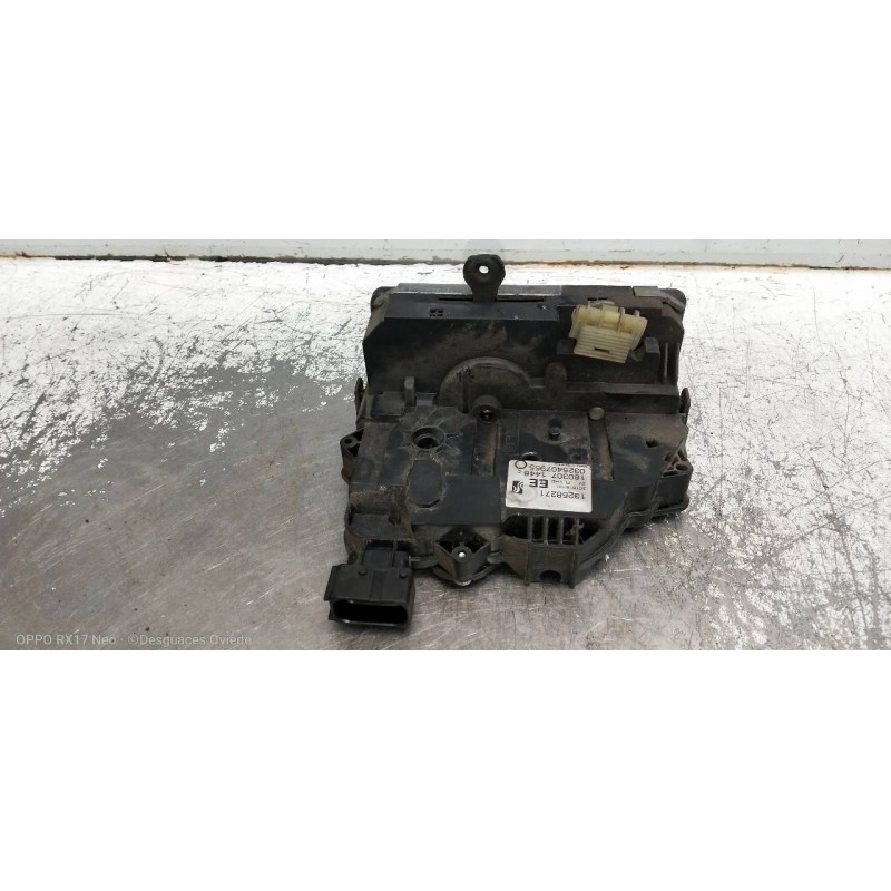 Recambio de motor cierre centralizado delantero izquierdo para opel corsa d 1.3 16v cdti cat (z 13 dth / l4i) referencia OEM IAM