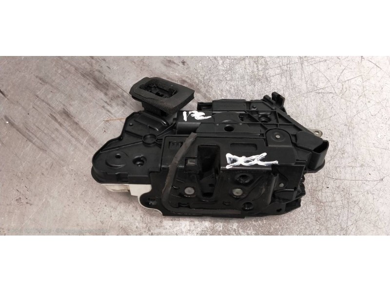 Recambio de motor cierre centralizado delantero izquierdo para skoda octavia combi (5e5) ambition referencia OEM IAM 5E1837015A 