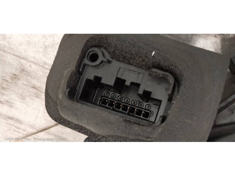 Recambio de motor cierre centralizado delantero izquierdo para skoda octavia combi (5e5) ambition referencia OEM IAM 5E1837015A 