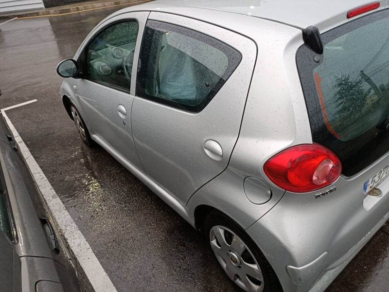 toyota aygo (kgb/wnb) del año 2008