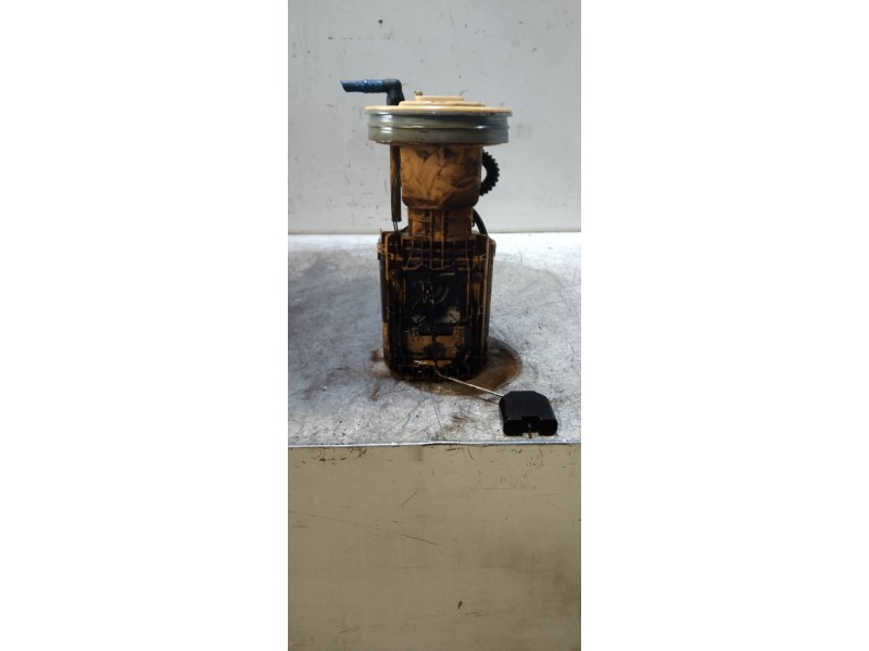 Recambio de bomba combustible para volkswagen t5 transporter/furgoneta caja cerrada referencia OEM IAM 7H0919050 220212008003 