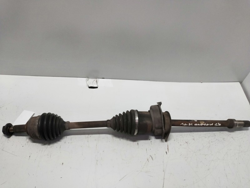 Recambio de transmision delantera derecha para ford mondeo berlina/familiar (fd) 1.8 16v cat referencia OEM IAM   