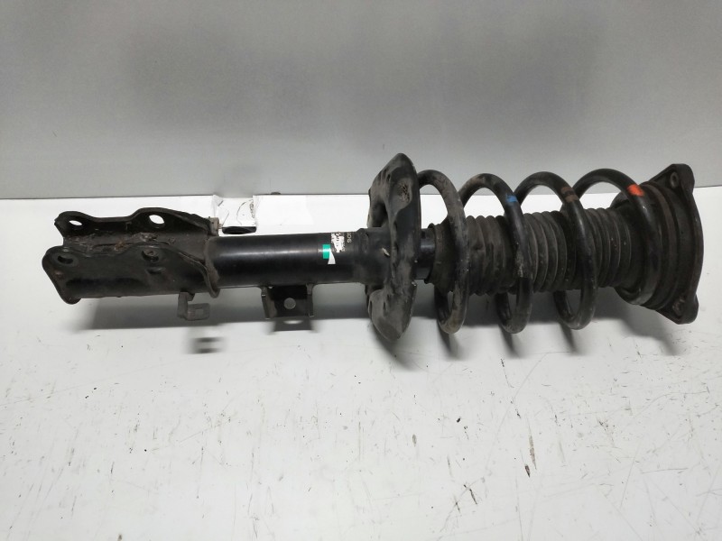 Recambio de amortiguador delantero izquierdo para mercedes vito (w639) basic, combi 109 cdi largo (639.603) referencia OEM IAM  