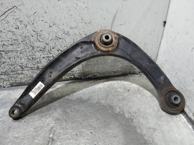 Recambio de brazo suspension inferior delantero izquierdo para citroen c4 lim. seduction referencia OEM IAM   