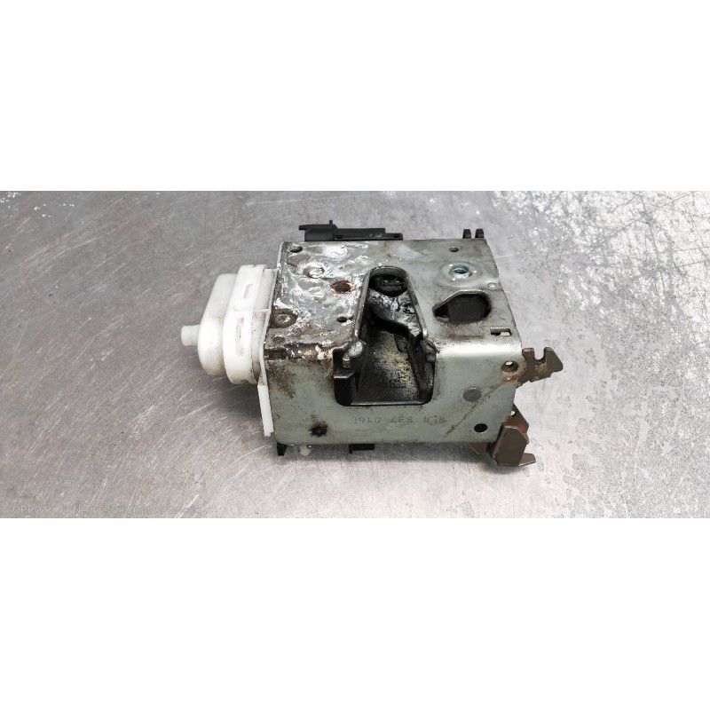 Recambio de motor cierre centralizado delantero derecho para audi a3 (8l) 1.9 tdi ambiente referencia OEM IAM 8L1837016C  5P