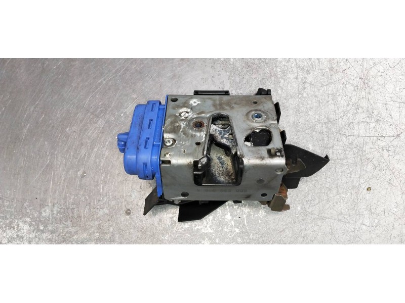 Recambio de motor cierre centralizado trasero derecho para audi a3 (8l) 1.9 tdi ambiente referencia OEM IAM 8D0839016A  5P