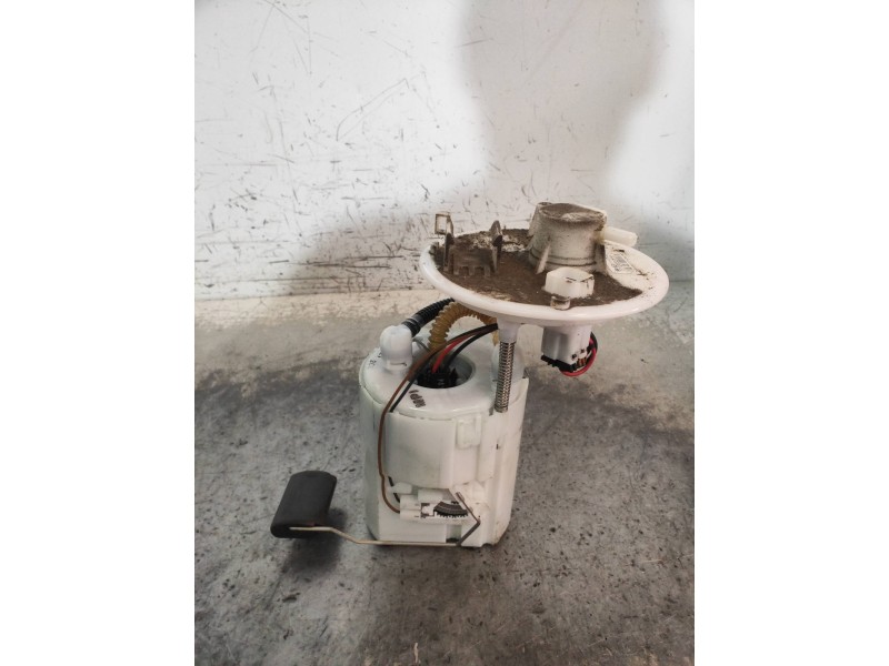 Recambio de bomba combustible para kia rio basic referencia OEM IAM 311101R200 1000992490 