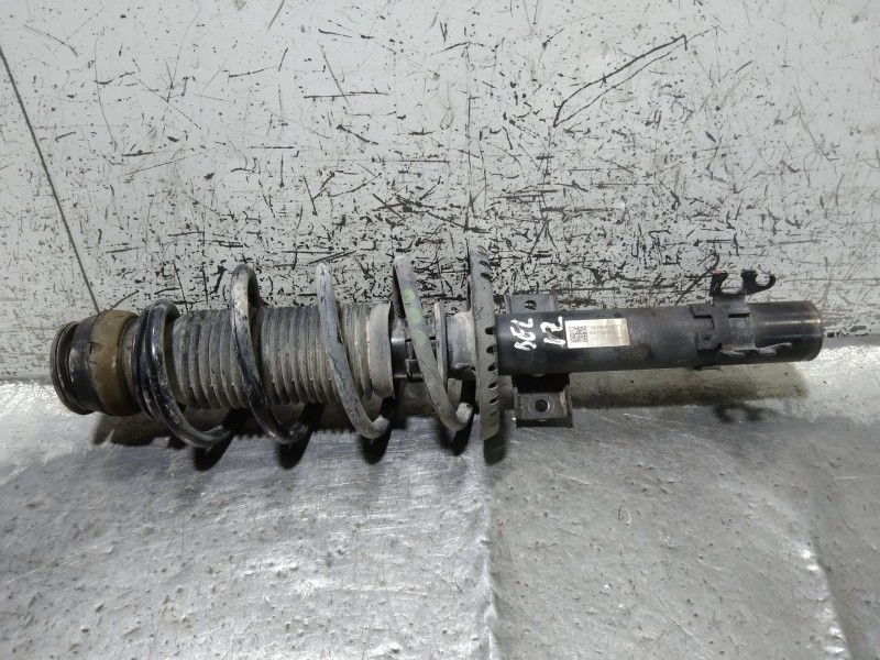 Recambio de amortiguador delantero izquierdo para audi a1 sportback (8xf) attraction referencia OEM IAM 6C0413031CC  