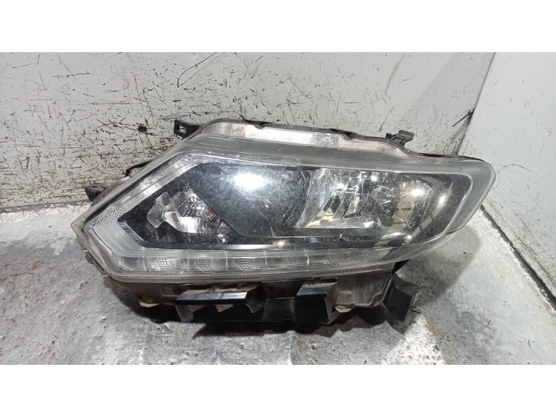 Recambio de faro izquierdo para nissan x-trail (t32) acenta referencia OEM IAM   