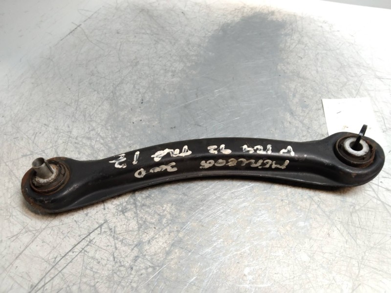 Recambio de brazo suspension inferior trasero izquierdo para mercedes clase e (w124) berlina 3.0 diesel cat referencia OEM IAM  