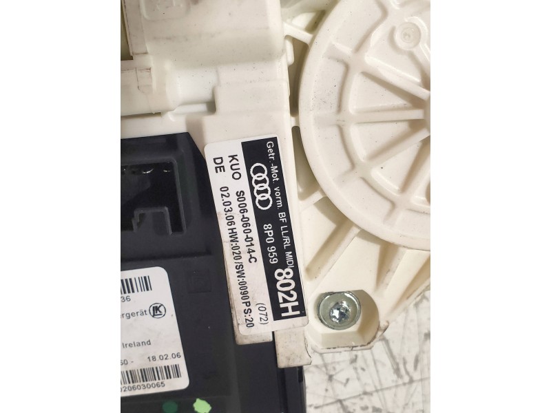 Recambio de elevalunas delantero derecho para audi a3 (8p) 3.2 ambition quattro referencia OEM IAM 8P0959802H  8P3837462C