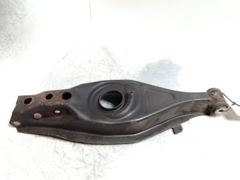 Recambio de brazo suspension inferior trasero izquierdo para mercedes clase e (w124) berlina 3.0 diesel cat referencia OEM IAM  