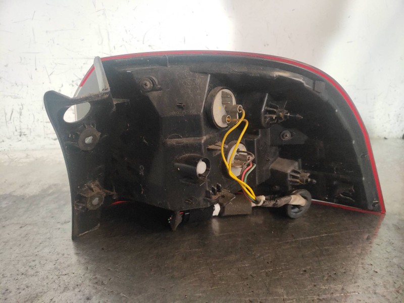 Recambio de piloto trasero izquierdo para kia rio basic referencia OEM IAM   