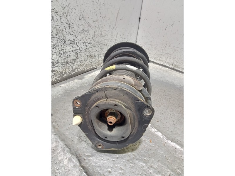 Recambio de amortiguador delantero derecho para renault scenic ii dynamique referencia OEM IAM   