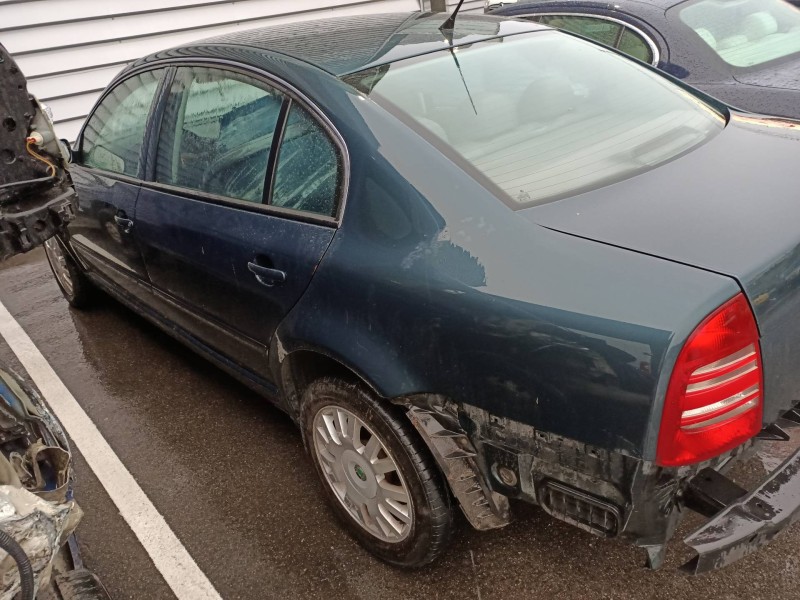 skoda superb (3u4) del año 2003