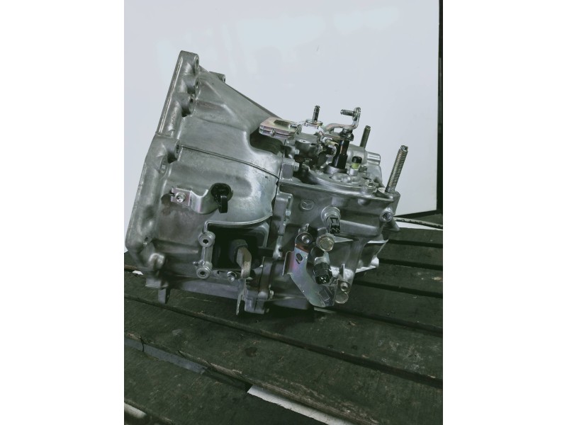 Recambio de caja cambios para mazda 6 kombi ()(.2012) center-line referencia OEM IAM B06D2 B48FB49F 6V