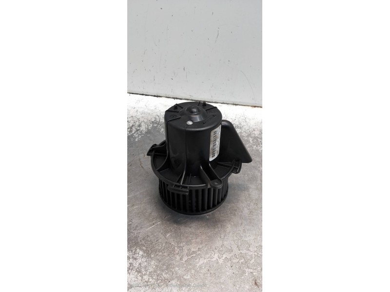 Recambio de motor calefaccion para citroen c4 berlina collection referencia OEM IAM   