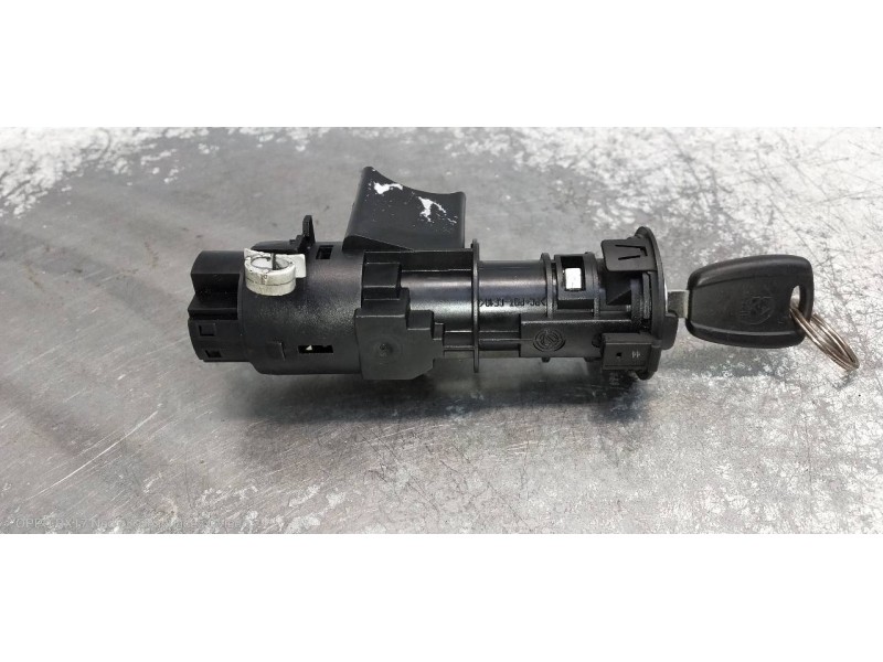 Recambio de conmutador de arranque para fiat punto berlina (188) 1.2 8v active referencia OEM IAM   