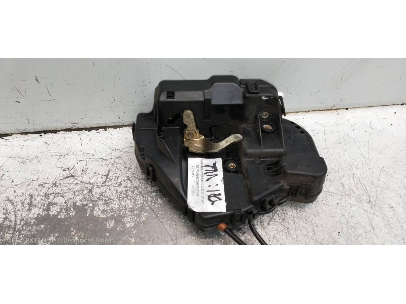 Recambio de motor cierre centralizado trasero izquierdo para mercedes clase c (w203) familiar 2.2 cdi cat referencia OEM IAM 230