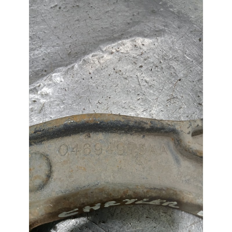 Recambio de brazo suspension inferior delantero izquierdo para chrysler voyager (rg) 2.5 crd se referencia OEM IAM 04694972AA  