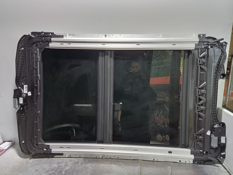 Recambio de techo electrico para bmw serie x1 (f48) sdrive18d referencia OEM IAM 728737013  