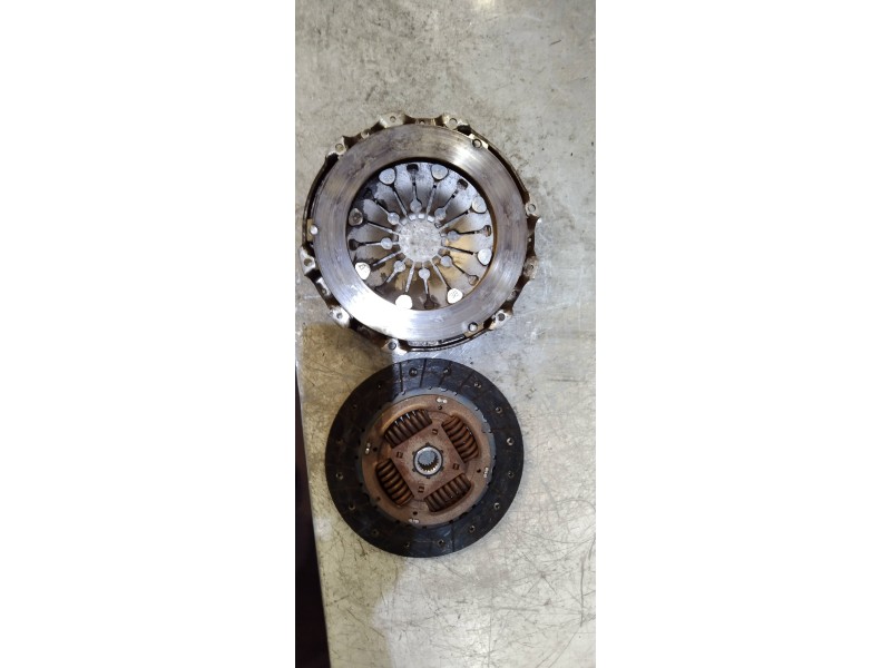 Recambio de kit embrague para renault laguna ii (bg0) 1.9 dci diesel fap cat referencia OEM IAM   