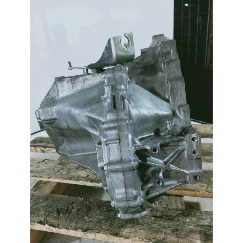 Recambio de caja cambios para toyota corolla verso (r1) 2.2 turbodiesel cat referencia OEM IAM A7434926  6V