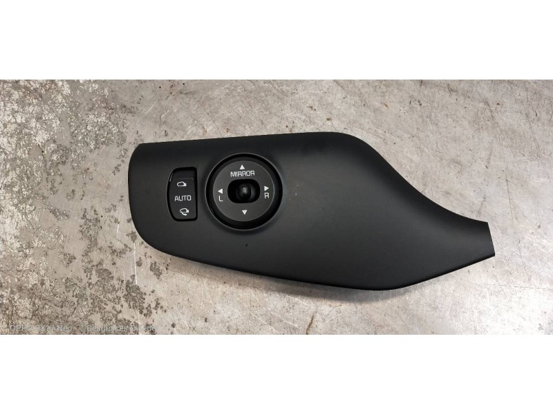 Recambio de mando retrovisor para kia cee´d drive referencia OEM IAM 93530A2050  