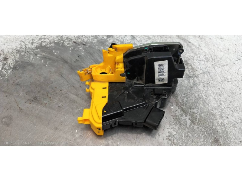 Recambio de motor cierre centralizado delantero izquierdo para kia cee´d drive referencia OEM IAM 81310A2400  