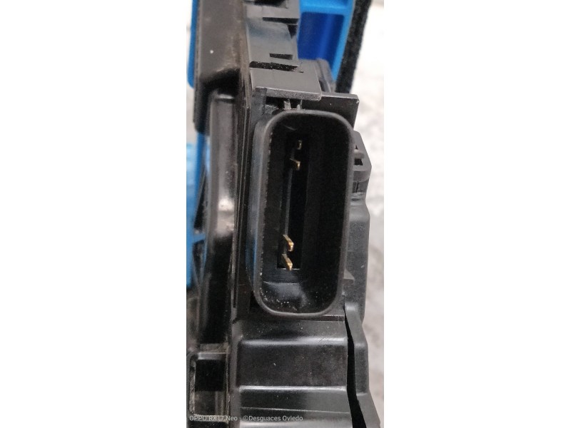 Recambio de motor cierre centralizado trasero derecho para kia cee´d drive referencia OEM IAM 81420A2400  