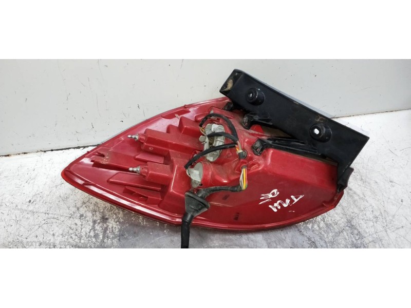 Recambio de piloto trasero derecho para kia cee´d drive referencia OEM IAM   