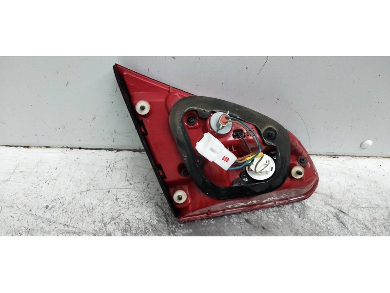 Recambio de piloto trasero derecho interior para kia cee´d drive referencia OEM IAM   