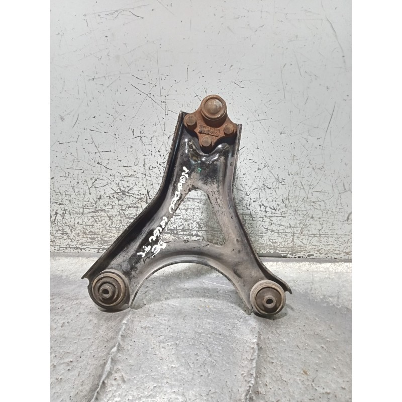 Recambio de brazo suspension inferior delantero derecho para ford mondeo berlina/familiar (fd) 1.8 16v cat referencia OEM IAM YS