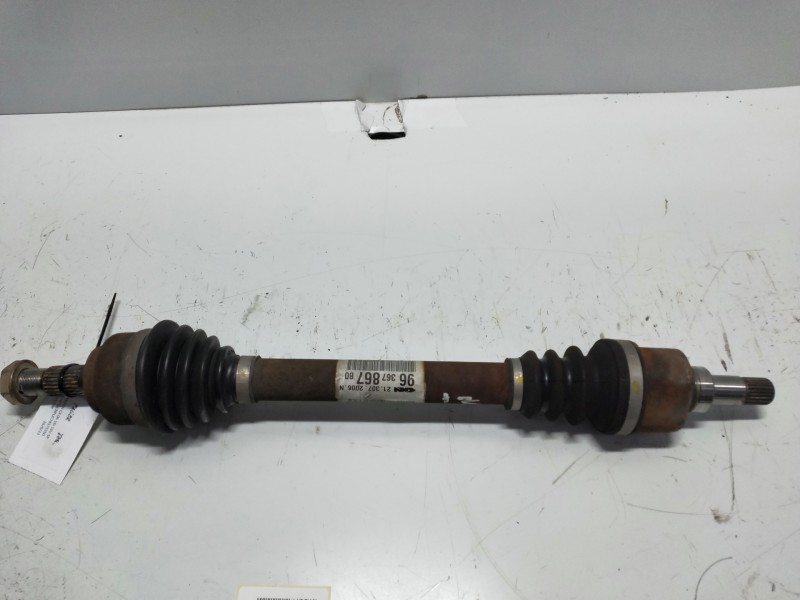 Recambio de transmision delantera izquierda para citroen c4 berlina collection referencia OEM IAM 9636786780  