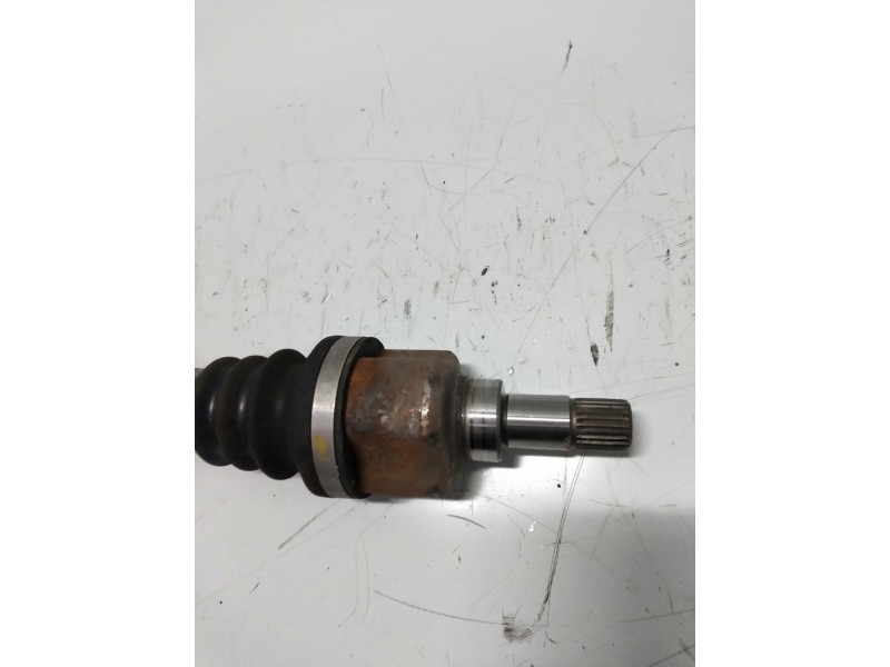 Recambio de transmision delantera izquierda para citroen c4 berlina collection referencia OEM IAM 9636786780  