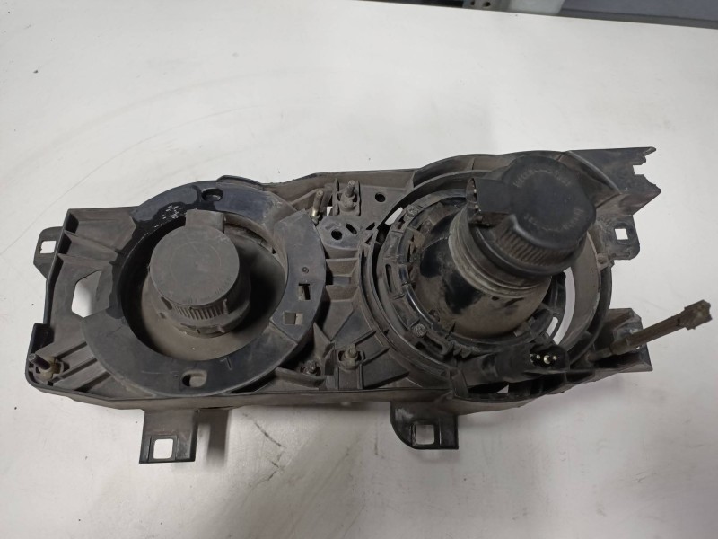 Recambio de faro izquierdo para bmw serie 5 berlina (e34) 530i (160kw) referencia OEM IAM 13174100LI  