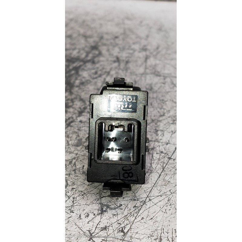 Recambio de mando elevalunas delantero derecho para toyota corolla verso (r1) 2.2 turbodiesel cat referencia OEM IAM 848100F010 