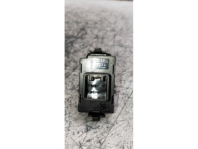 Recambio de mando elevalunas delantero derecho para toyota corolla verso (r1) 2.2 turbodiesel cat referencia OEM IAM 848100F010 